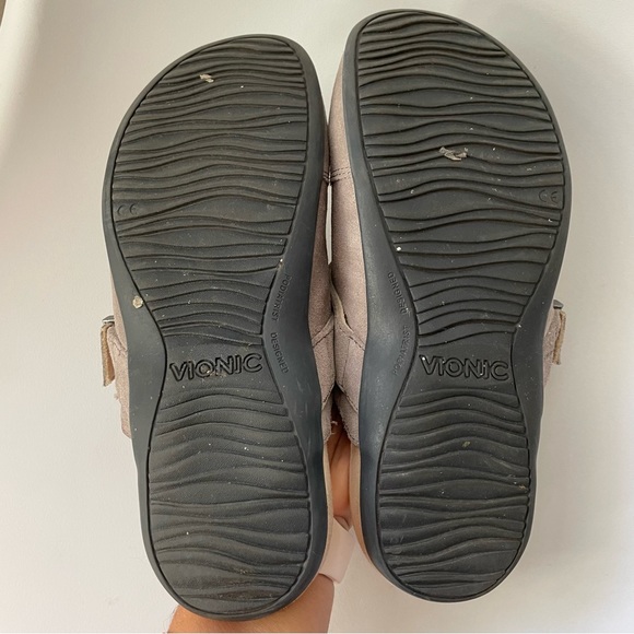 Vionic Tanya Gray Suede Buckle Slide Mule Shoes 8 - Picture 8 of 9